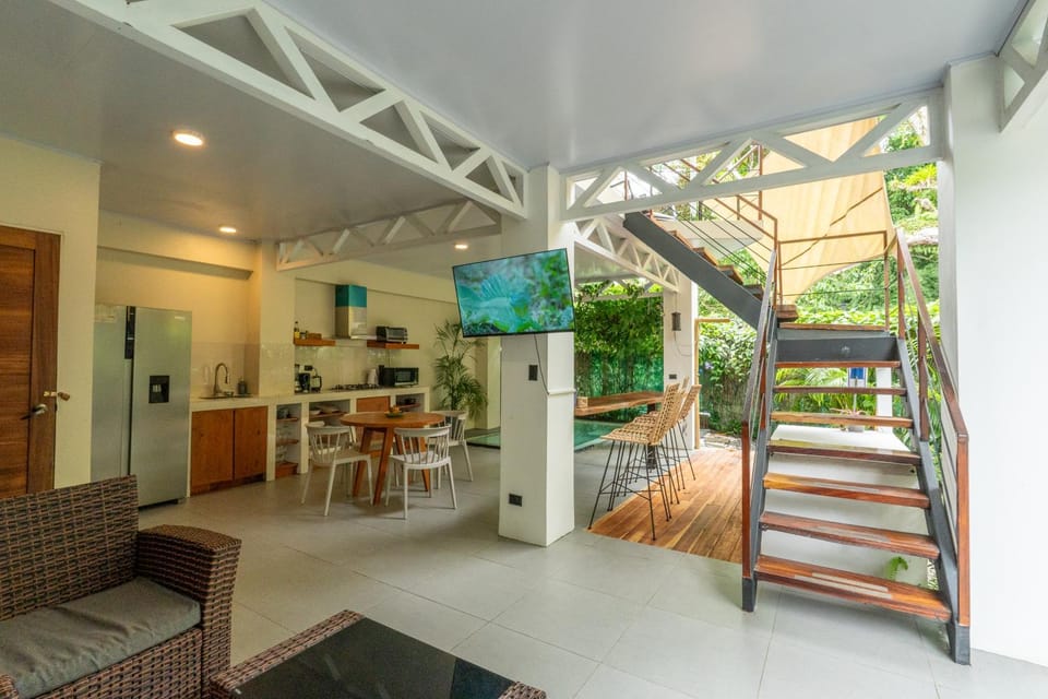 TV and multimedia, Seating area