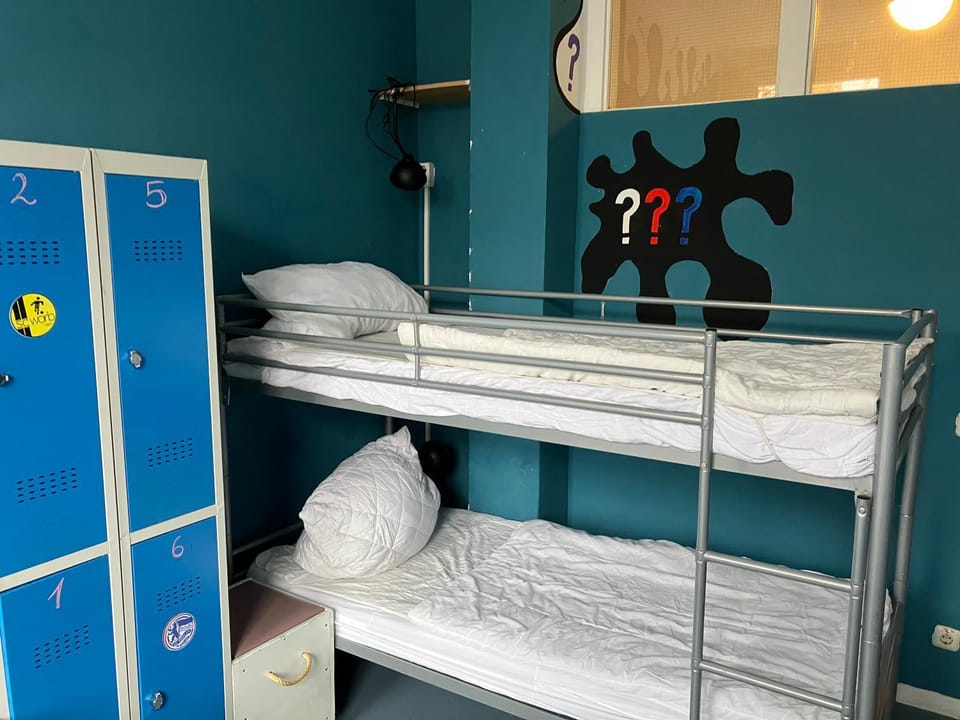 bunk bed