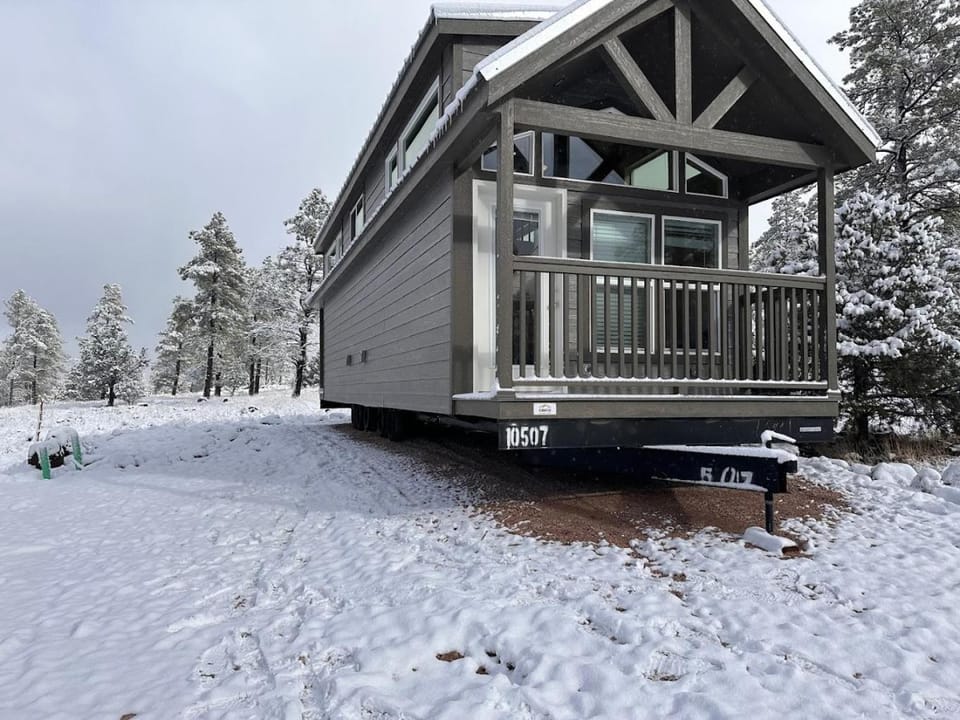 Cozy Cabins with a mountain view 1A Cabin in Williams