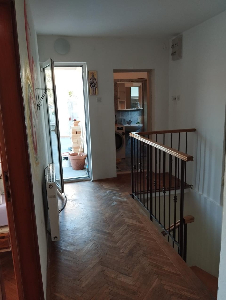 Bathroom, washing machine