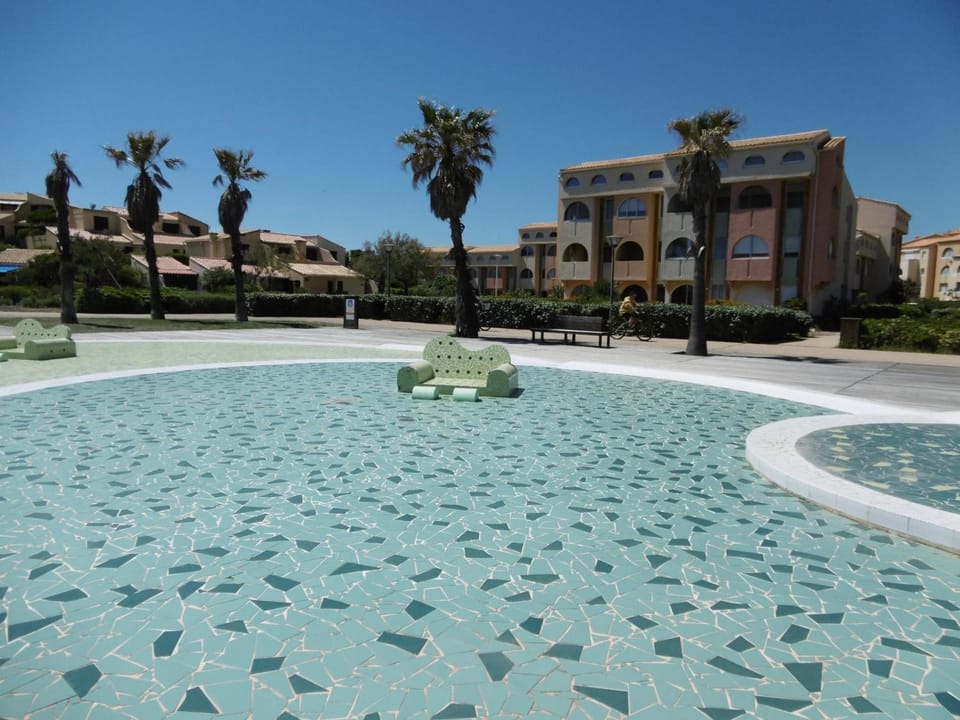 Appartement T2 Mezzanine Climatisé, 6 Pers, Proche Mer, Parking Privé, Leucate - FR-1-798-10 Apartment in Leucate