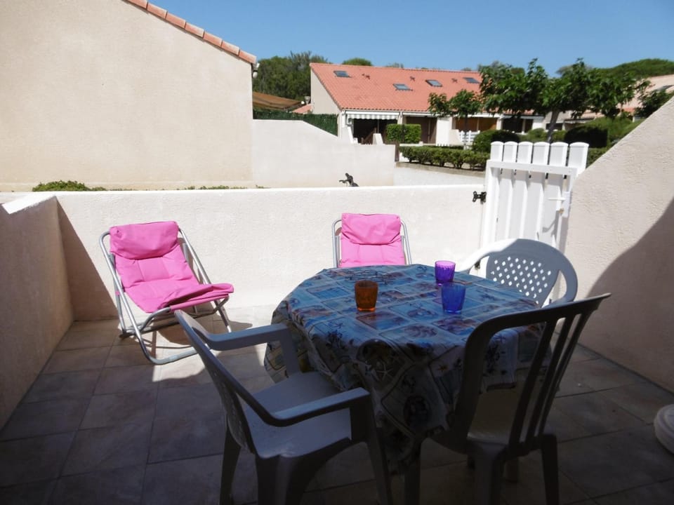 Charmante Villa Climatisée 4 Pers, Terrasse, Parking, Proche Plage et Port - FR-1-798-48 Villa in Leucate