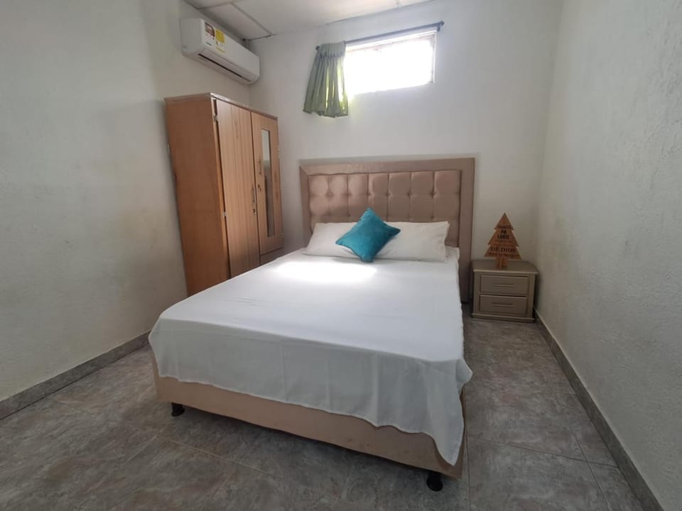 Bed, Photo of the whole room, Bedroom, wardrobe, air conditioner