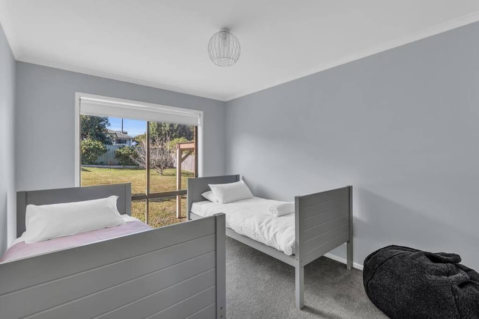 Tura Beach Getaway on Telopea House in Tura Beach