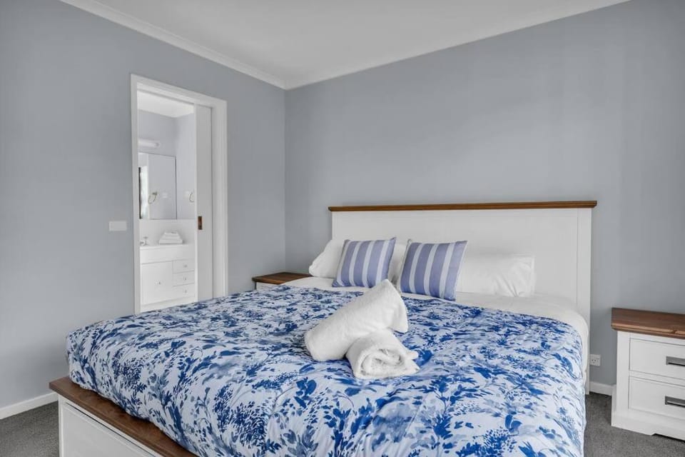 Tura Beach Getaway on Telopea House in Tura Beach