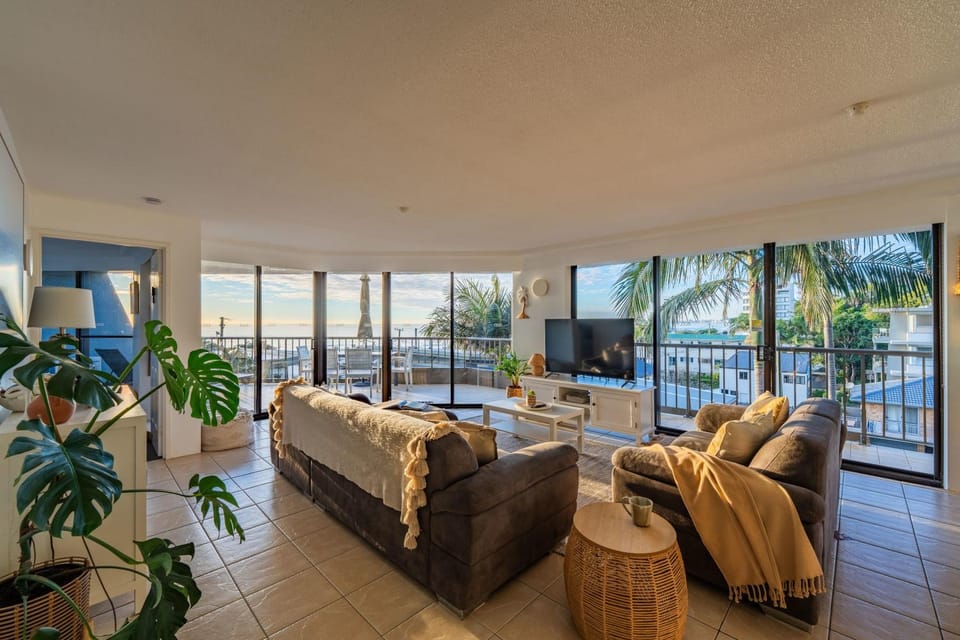 The Rocks 3J Apartment in Gold Coast