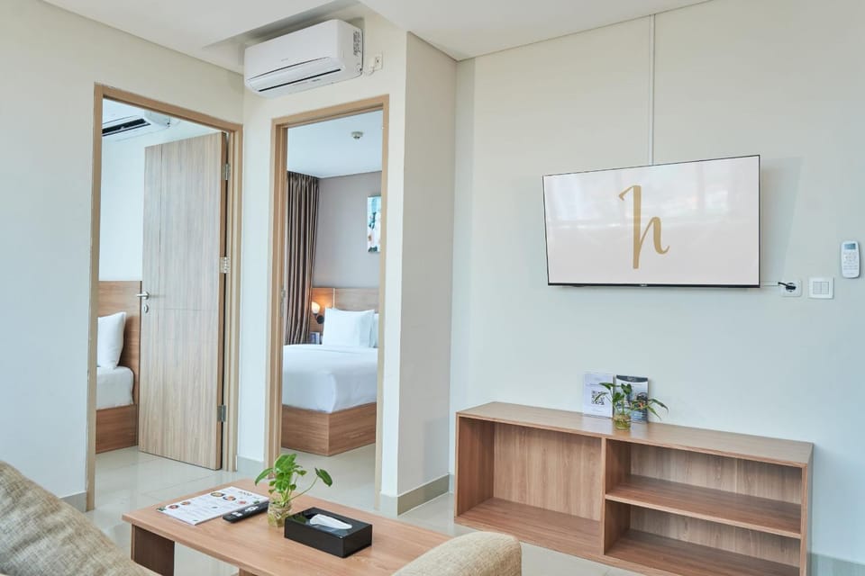 Horison Suite & Residences Iswara Bekasi Hotel in West Java