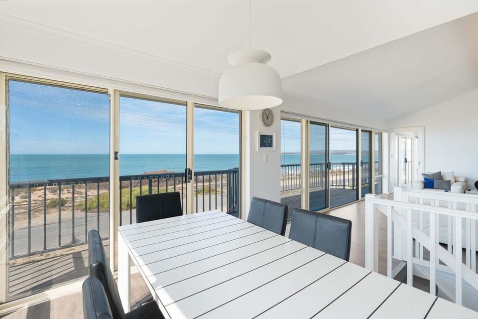 Seascape at Boomer 2 Ocean Rd Port Elliot - No Linen Included House in Port Elliot