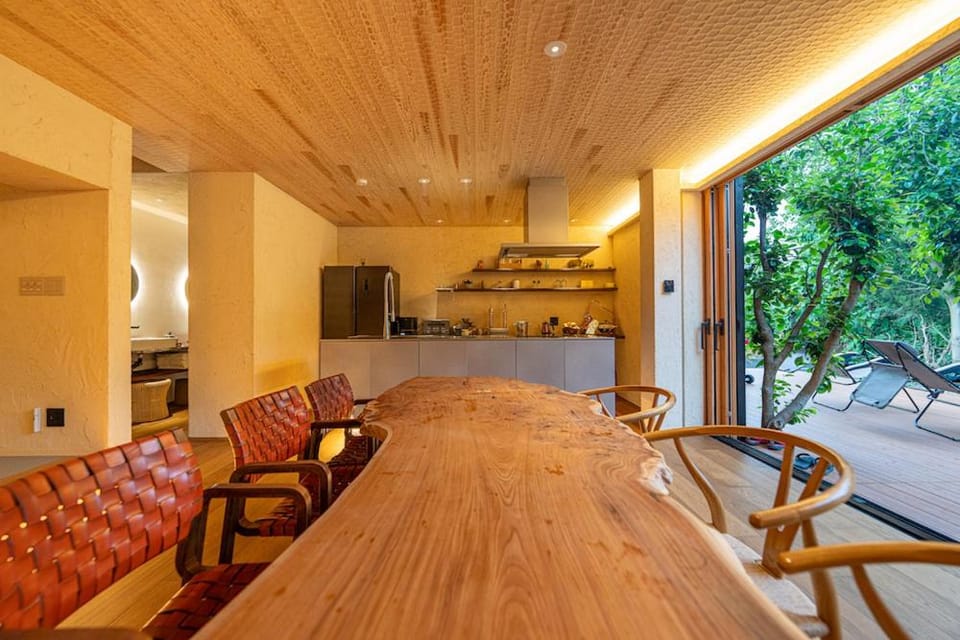 Kitchen or kitchenette, Living room, Dining area