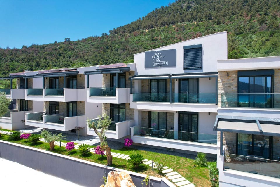 Brothers Seaview Apartment hotel in Thasos
