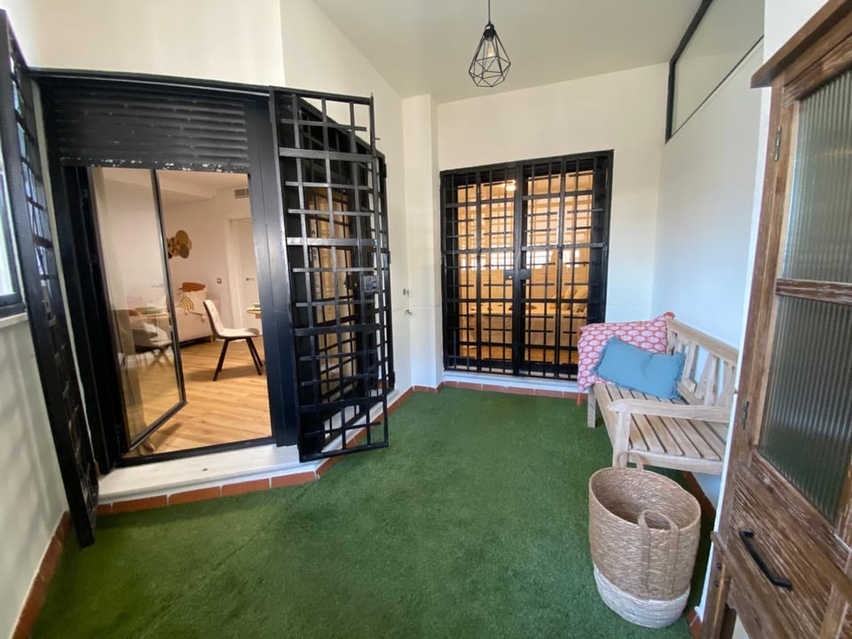 Solarium, Seating area