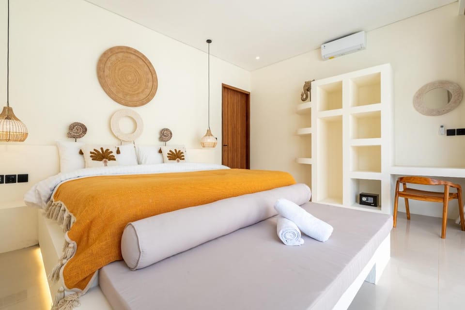 Bed, Bedroom, air conditioner
