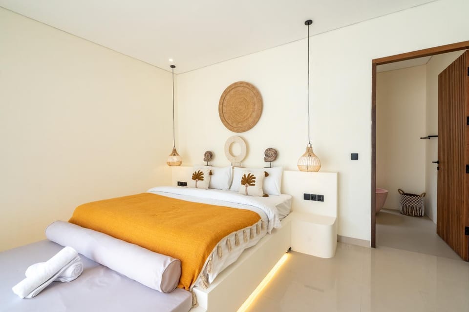 Bed, Bedroom, air conditioner