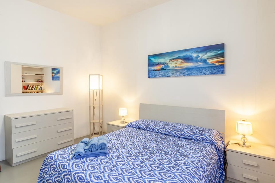 Living room, Bedroom