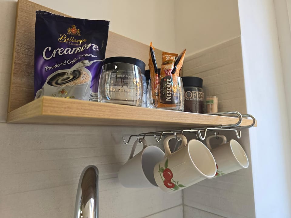 Coffee/tea facilities, Kitchen or kitchenette