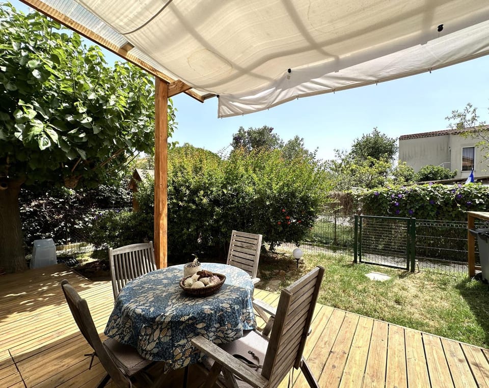 Le Cocon, Appartement pour 2 personnes à 5 minutes de la plage de l'Almanarre à Hyères Apartment in Hyères