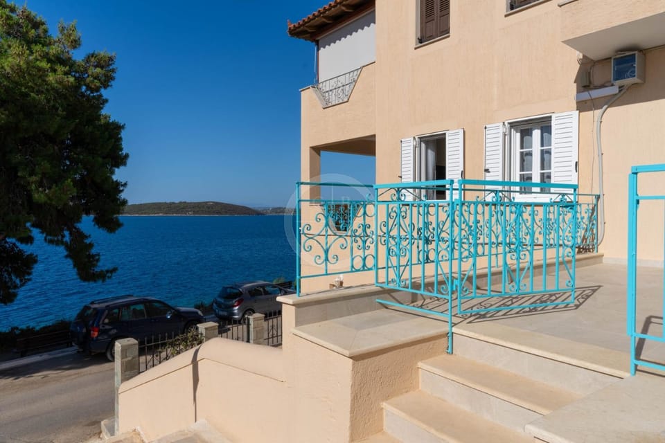 Property building, Sea view