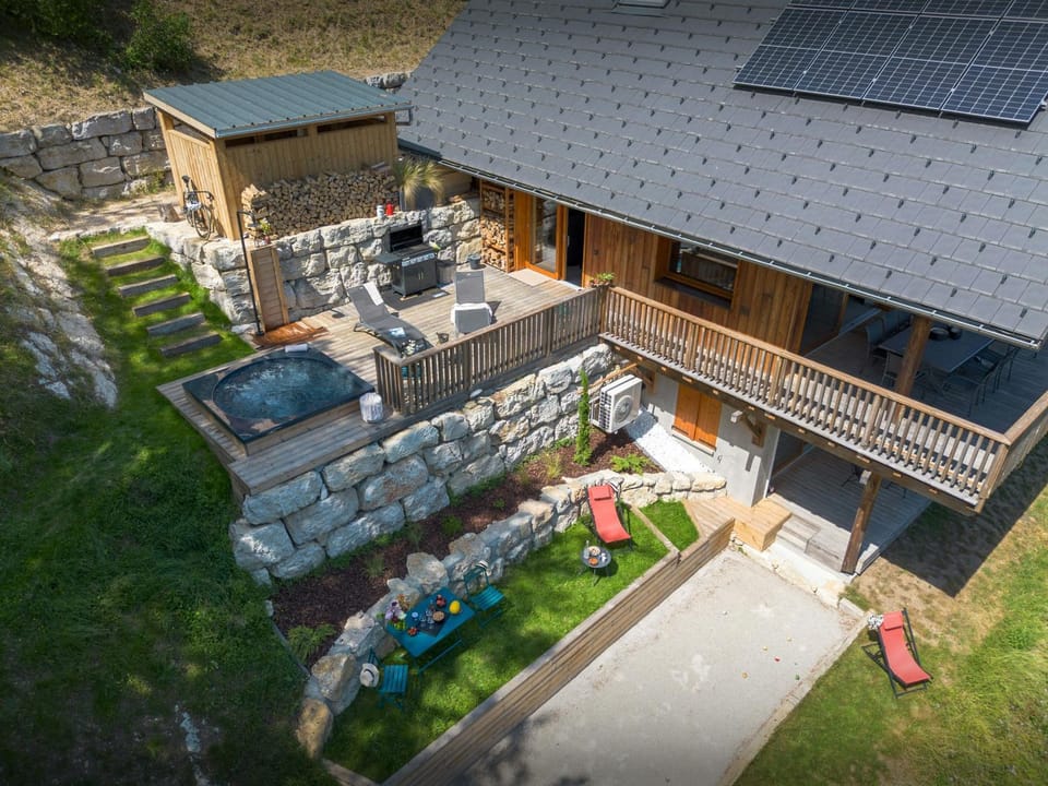 Property building, Day, Activities, Summer, Garden, Hot Tub, Garden view, Area and facilities