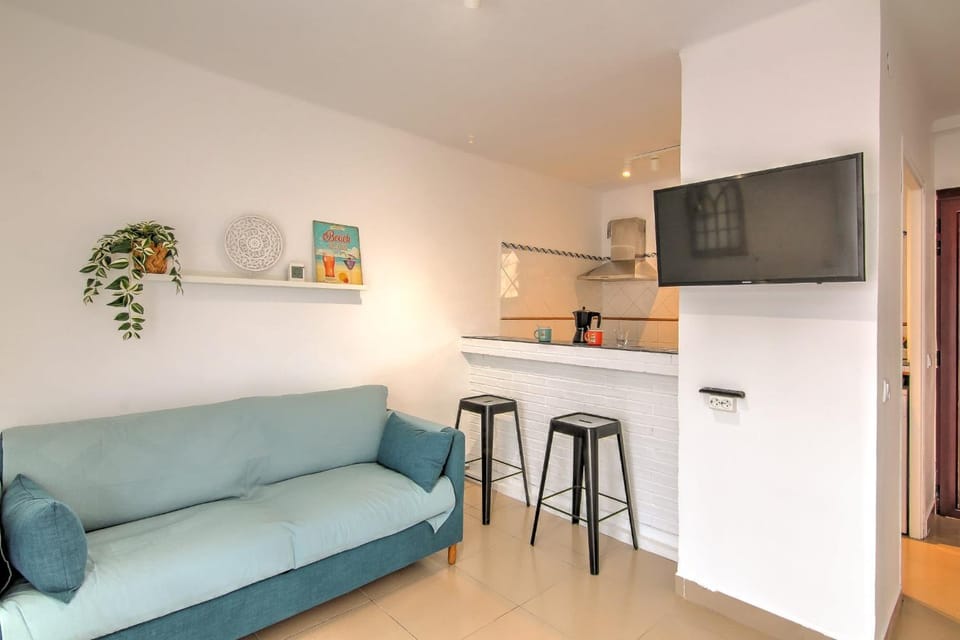 Atic Els Pins Apartment in Baix Empordà