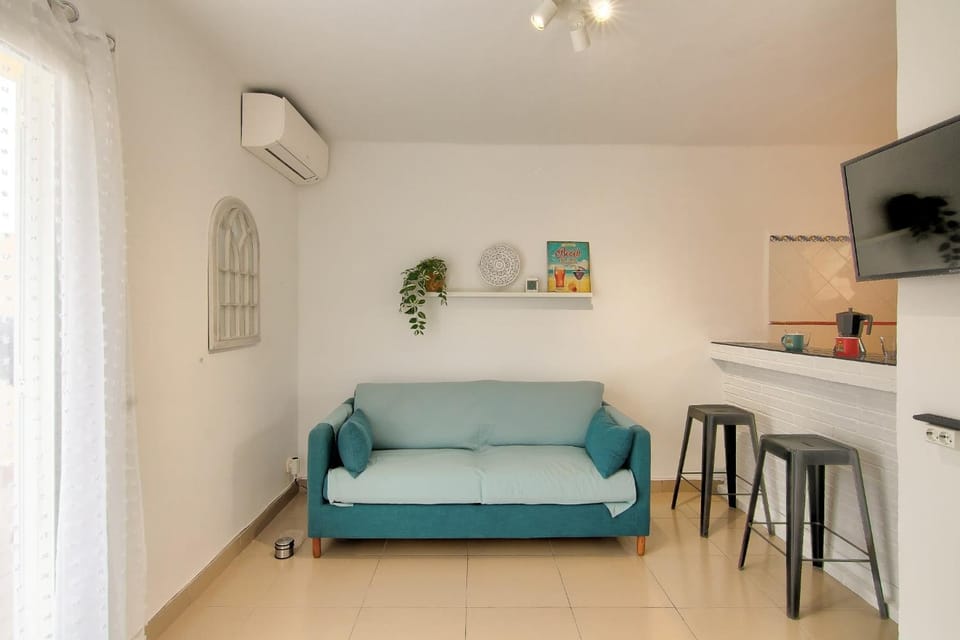 Atic Els Pins Apartment in Baix Empordà
