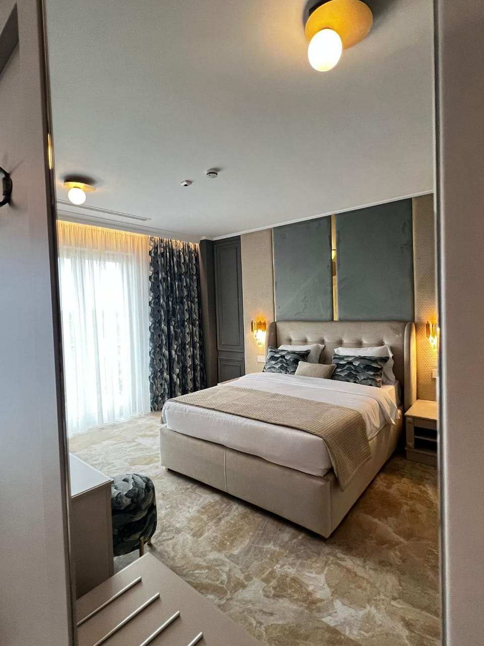 Bed, Photo of the whole room, Bedroom, wardrobe