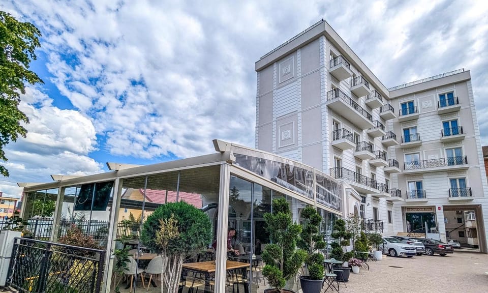 Property building, Balcony/Terrace