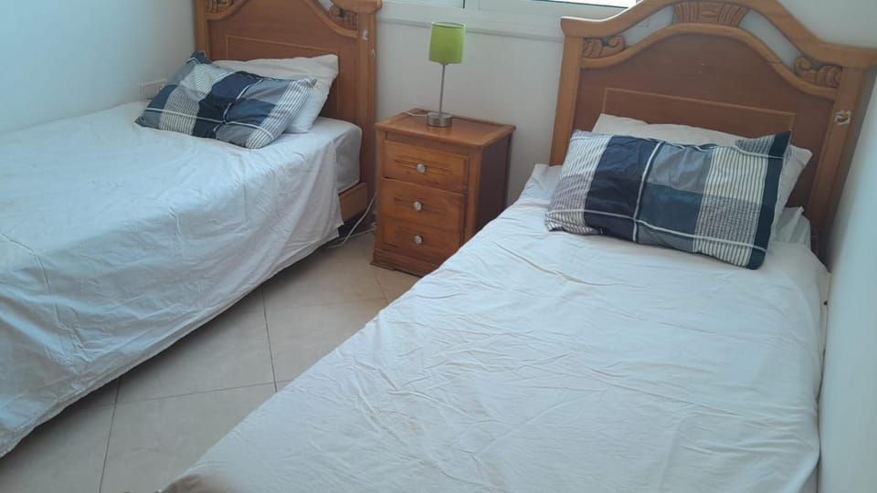 Appartement propre à 5 mn à pied de la plage familles seulement Apartment in Tangier-Tétouan-Al Hoceima