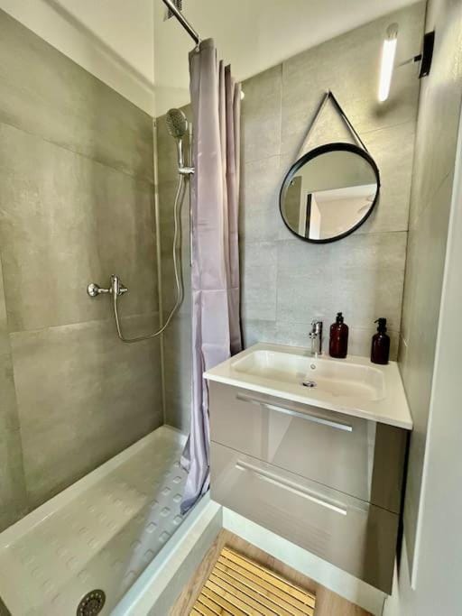 Studio très calme rue Encombe Vineuse DABNB Apartment in Limoges