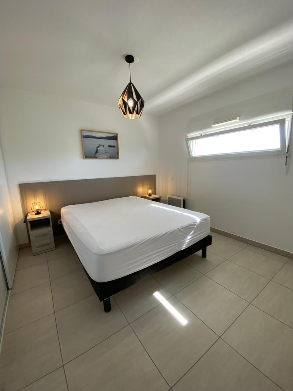 AGENCE JF IMMO-T2 climatise 4 pers avec terrasse vue campagne piscine et parking V0773 Apartment in Vias