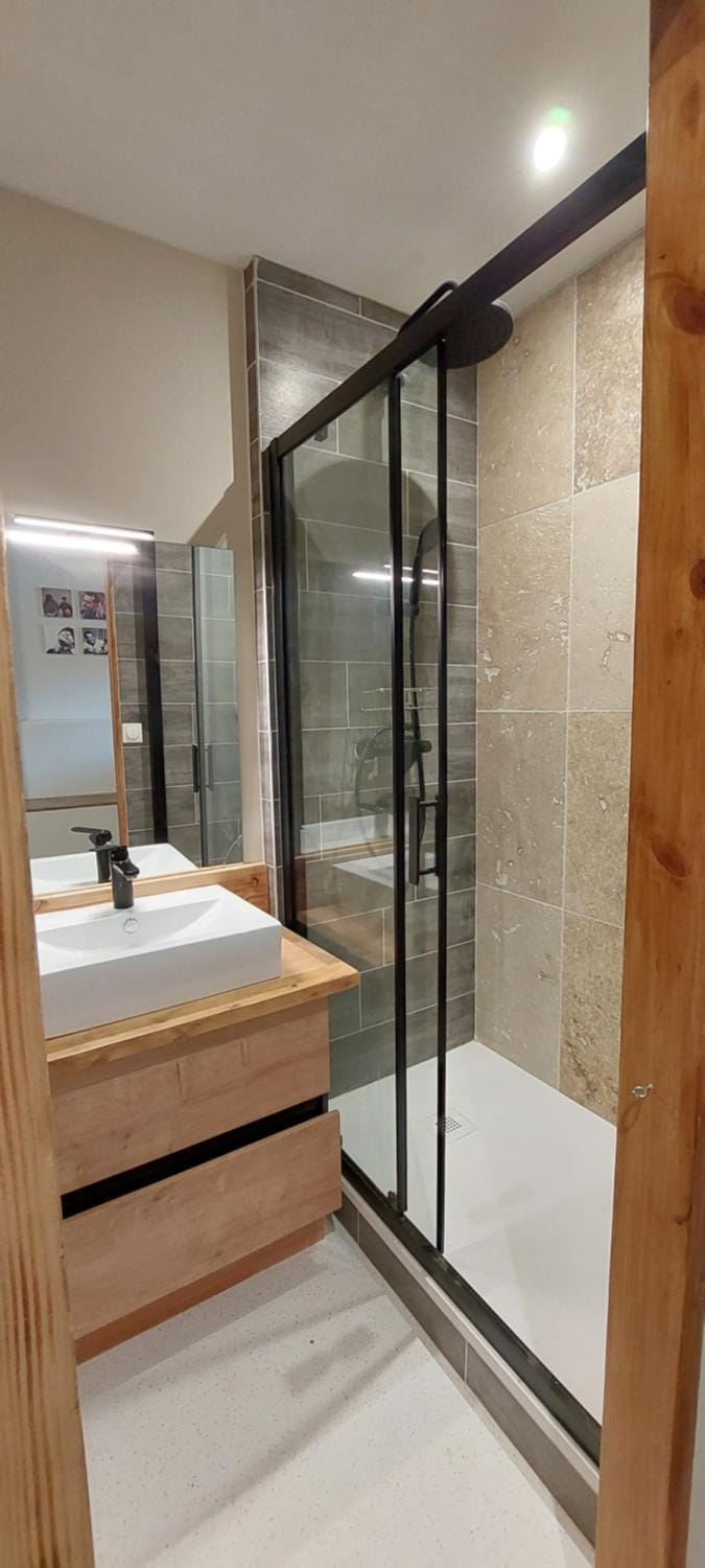 Shower, Bathroom