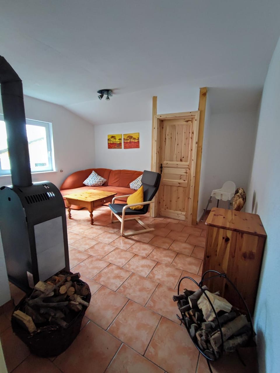 Living room, Seating area