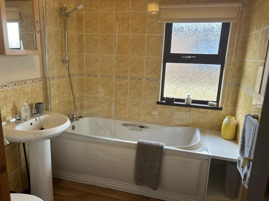 Bathroom, Bath
