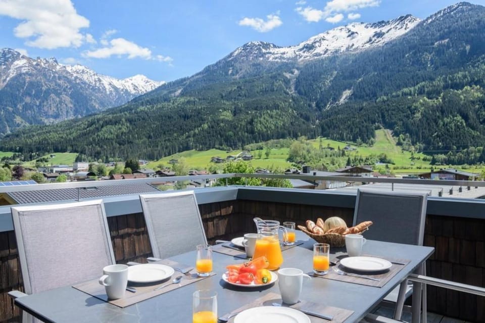 Summer, Balcony/Terrace