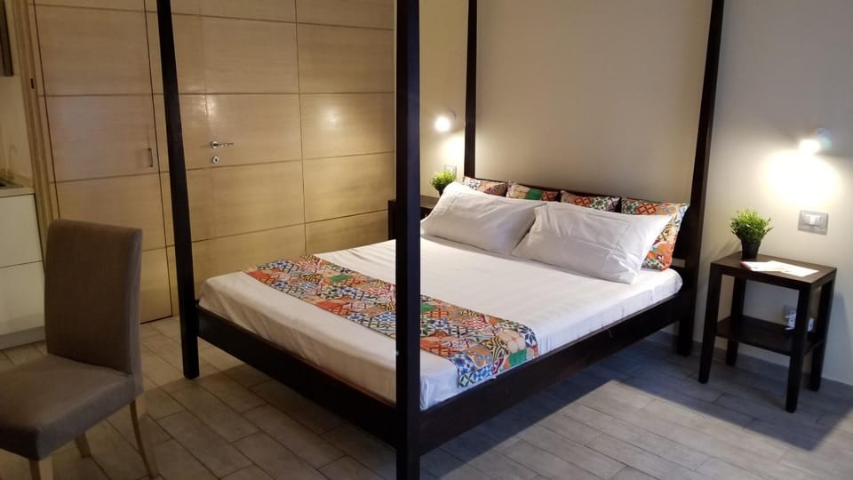 Bed, Living room, Bedroom