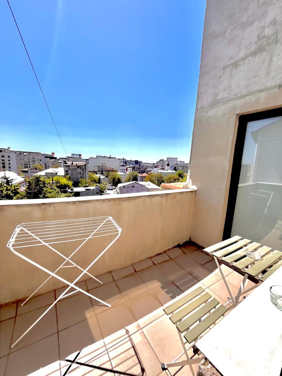 Downtown Unirii Square Private Economy Rooms with shared amenities Vacation rental in Bucharest