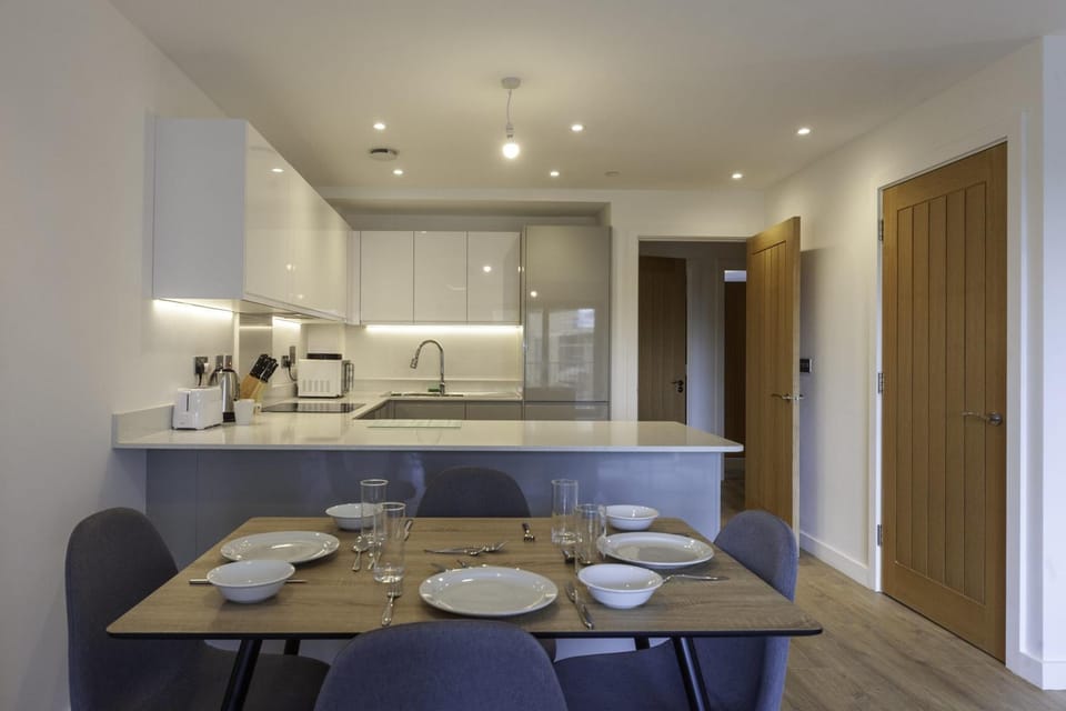 Lovely 2 Bedroom Apartment in Central Ashford Apartment in Ashford