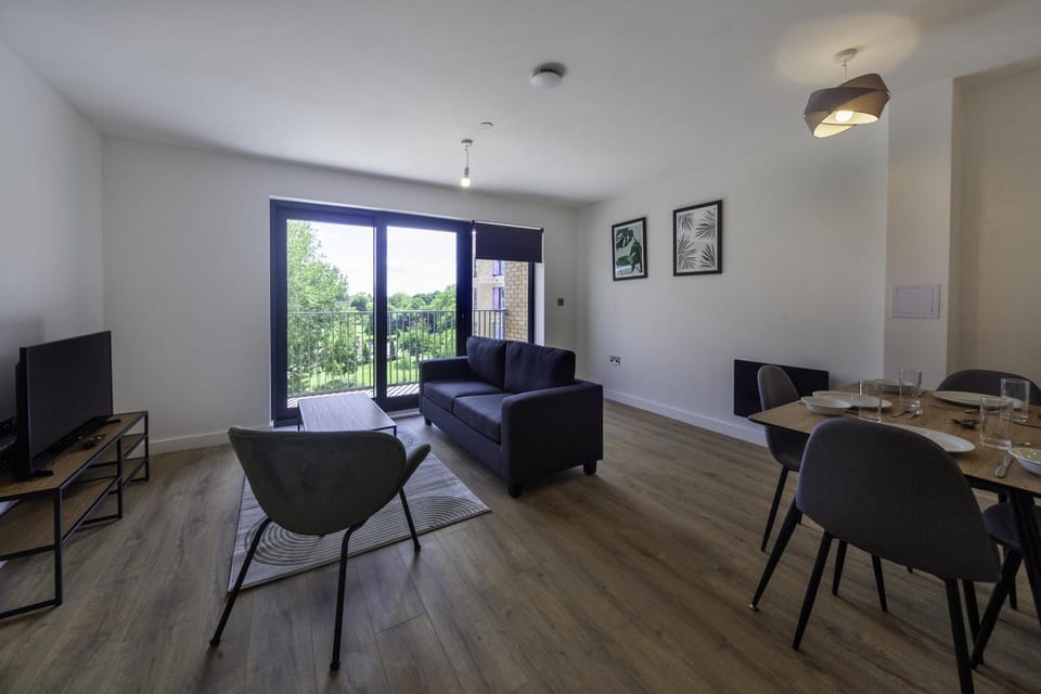 Lovely 2 Bedroom Apartment in Central Ashford Apartment in Ashford