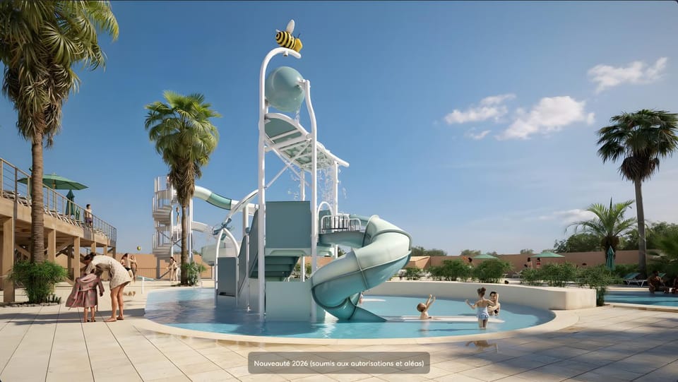 Property building, Swimming pool
