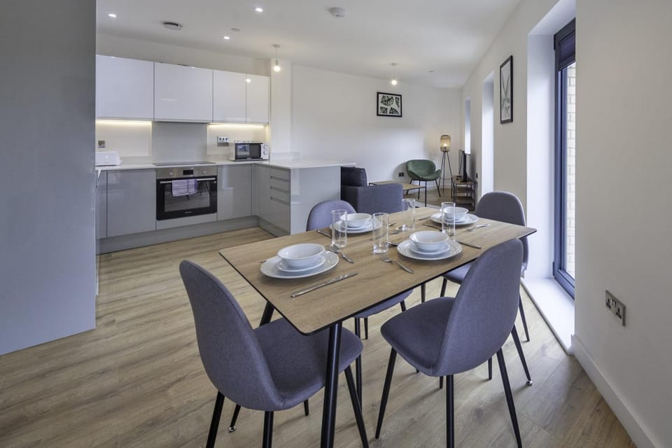 Stunning 2 Bedroom Apartment in Central Ashford Apartment in Ashford