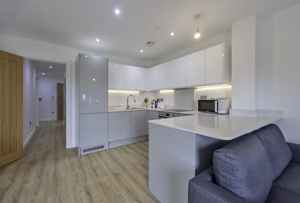 Stunning 2 Bedroom Apartment in Central Ashford Apartment in Ashford