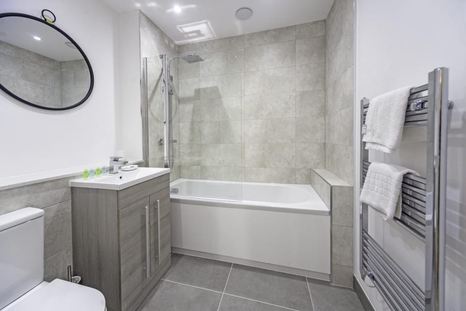 Stunning 2 Bedroom Apartment in Central Ashford Apartment in Ashford