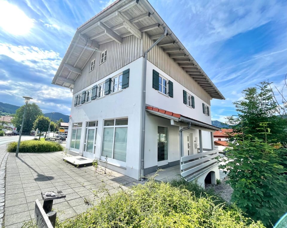 Property building, Spring, Day