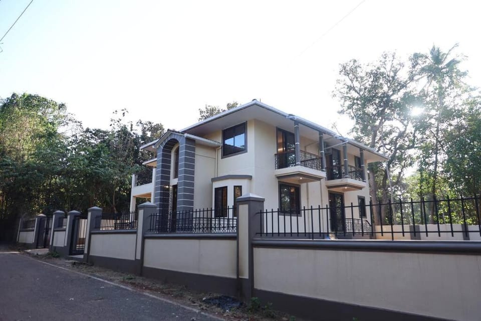 1-6 BHK Palatial Convertible Independent Villa 12 min Drive To Varca Beach Villa in Goa, India