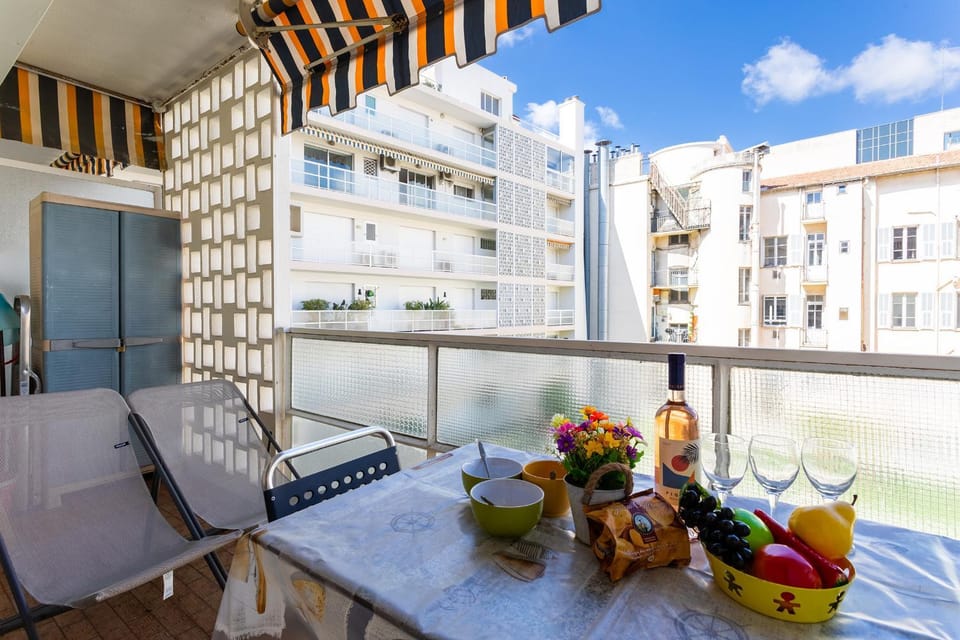 Balcony/Terrace, Dining area