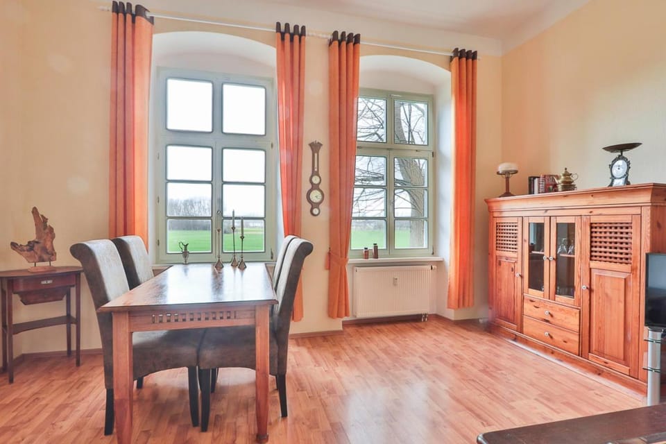 Herrenhaus Blengow App. 05 Salzbinse Apartment in Rerik