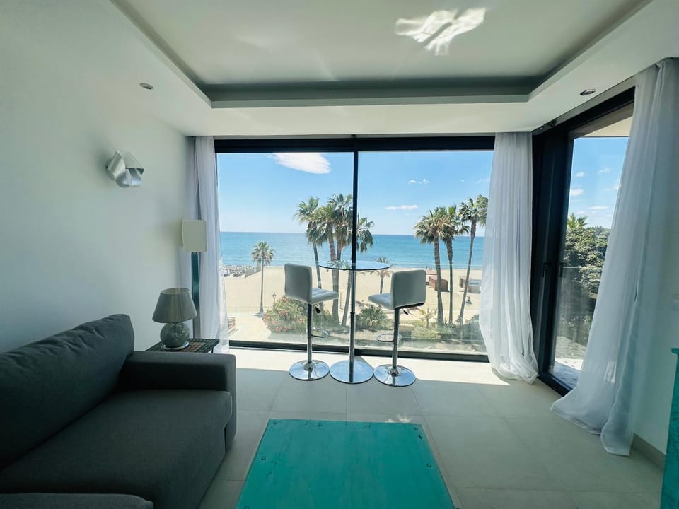 View (from property/room), Seating area, Sea view