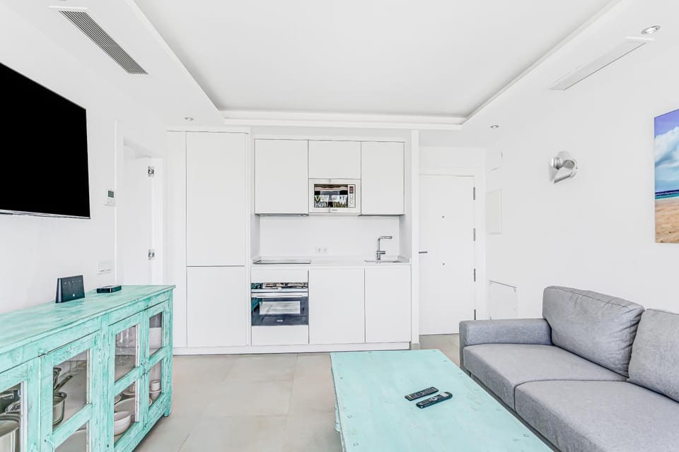 Communal lounge/ TV room, TV and multimedia, Living room, Seating area