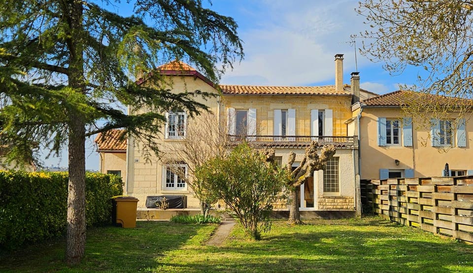 Property building, Garden, Garden view