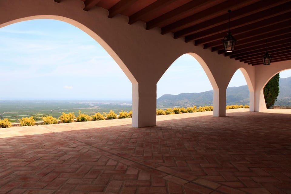 House Sleeps 8 - Natural Pool Pet Friendly Views House in Valencian Community
