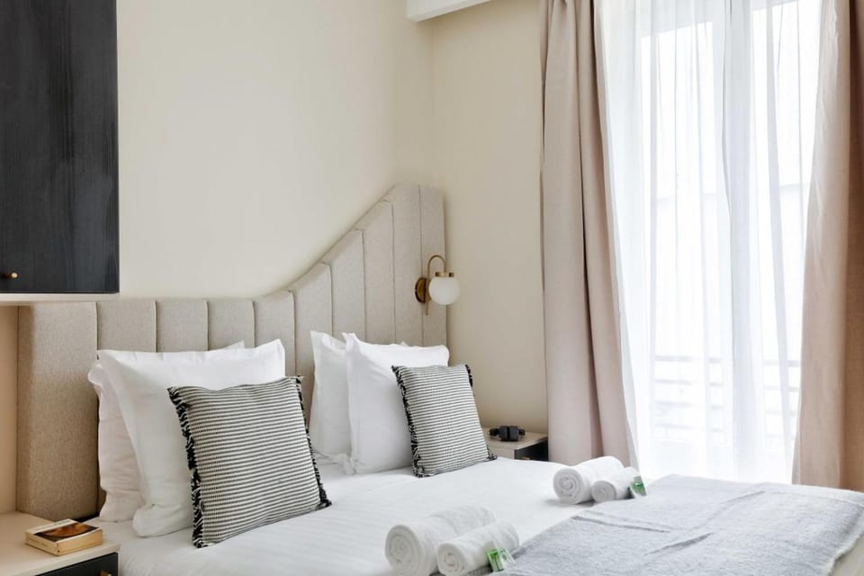 Family Retreat - Le Marais - with AC Apartment in Paris